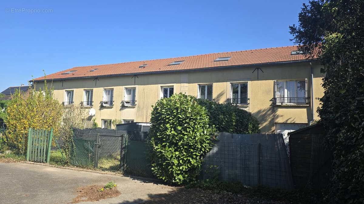 Appartement à PECQUEUSE