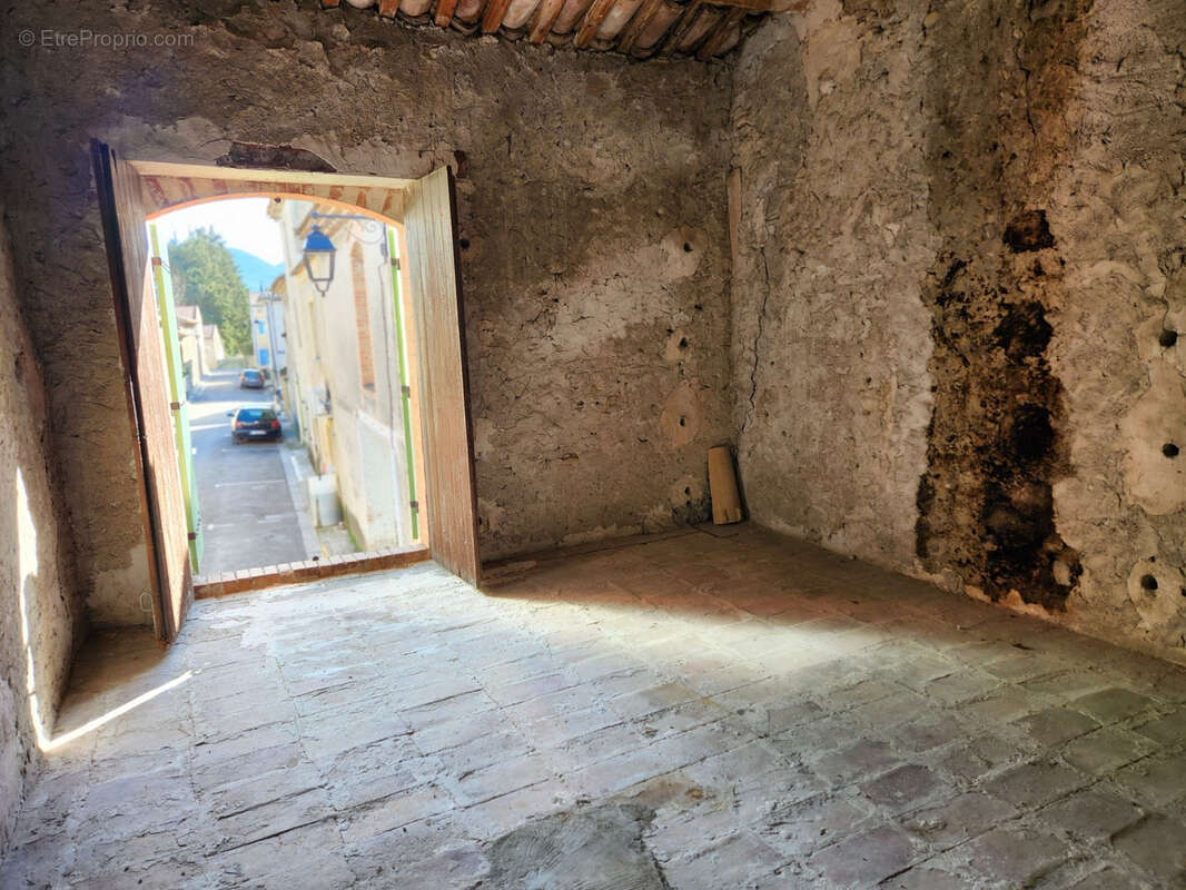 Maison à VIOLES
