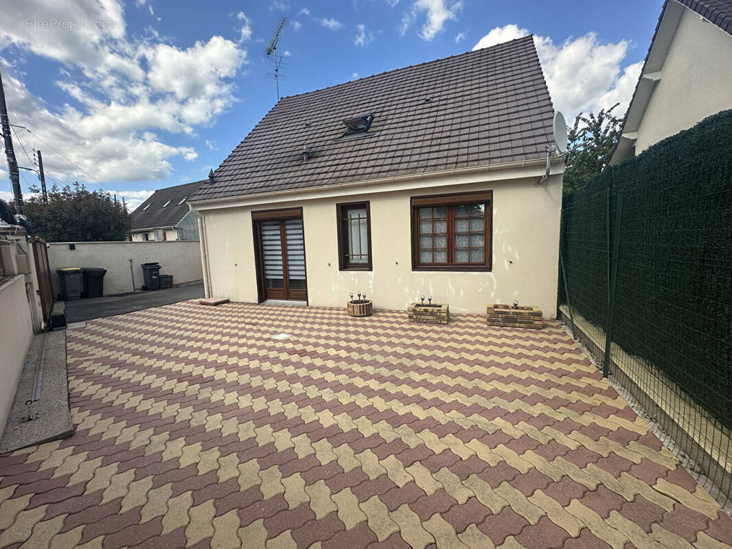 Maison à BORNEL