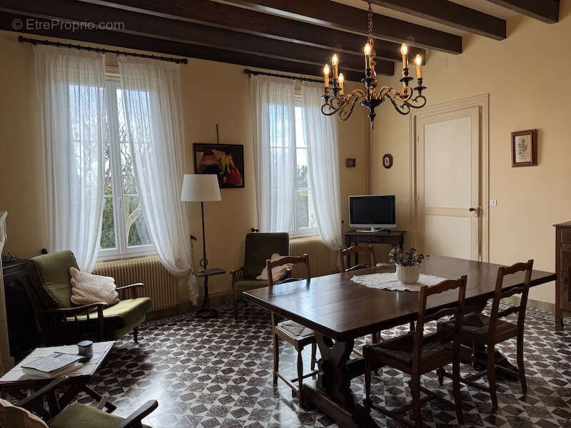 Maison à FRONSAC