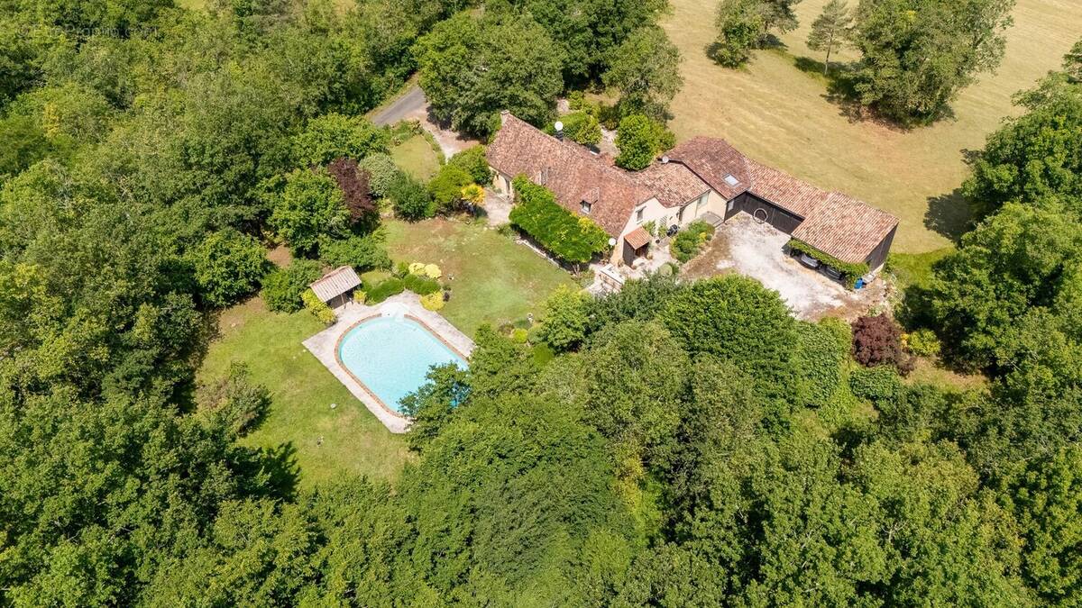 Maison à GOURDON