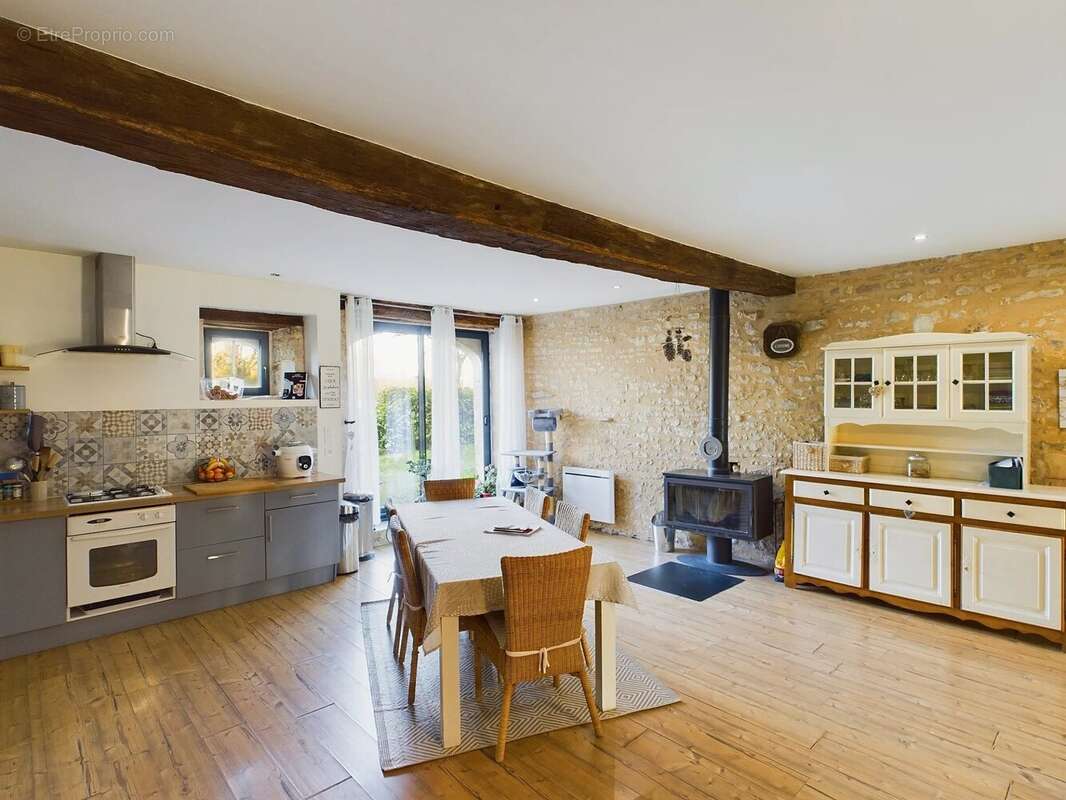 Maison à MAINE-DE-BOIXE