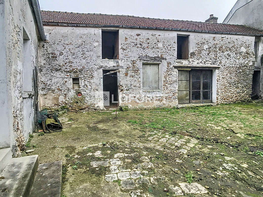 Autre à MARCOUSSIS