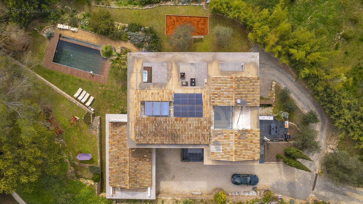 Maison à MOUGINS