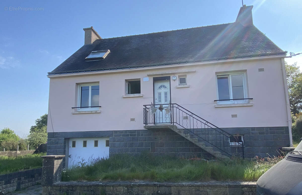 Maison à SEGLIEN