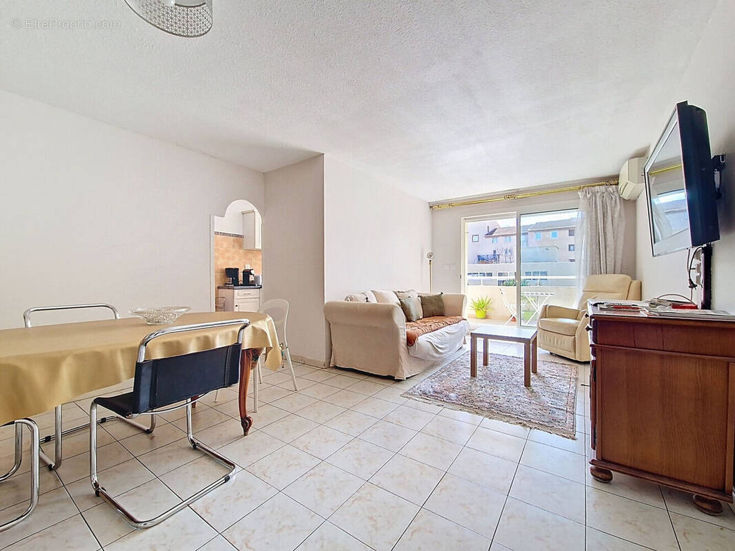 Appartement à MARSEILLE-8E