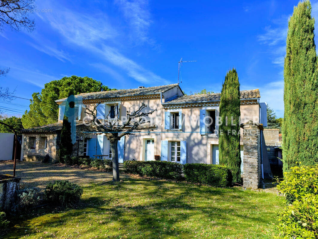 Maison à ROBION