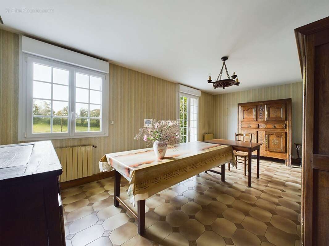 Maison à BRIEC
