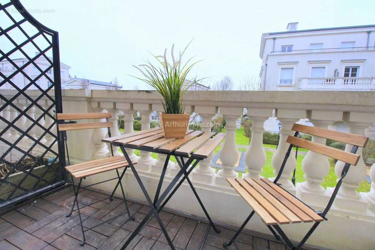 Appartement à SERRIS