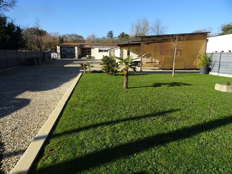 Maison à CHAMPNIERS