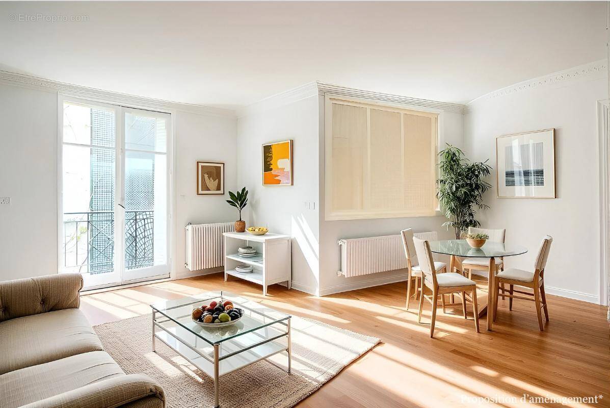 Appartement à PARIS-8E