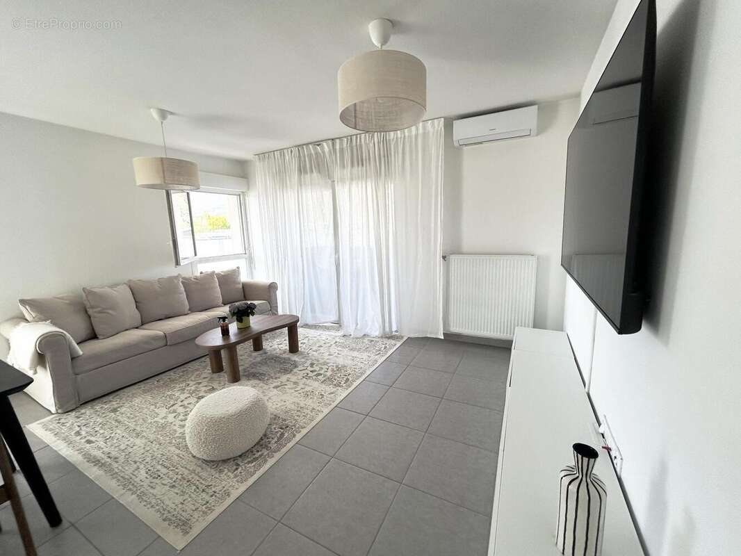 Appartement à ECHIROLLES