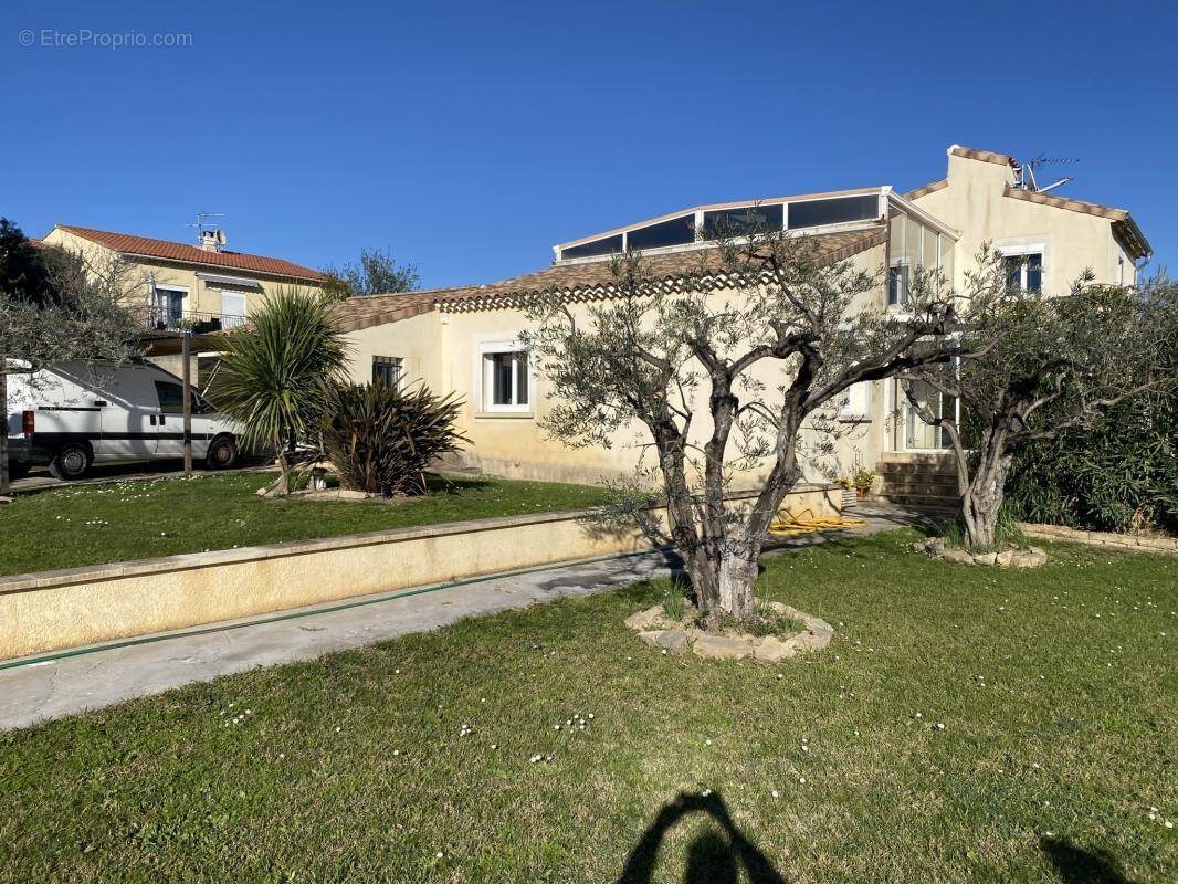 Maison à LA FARE-LES-OLIVIERS