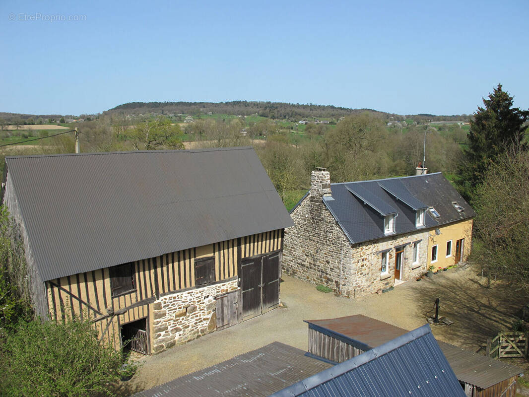 Maison à BARENTON