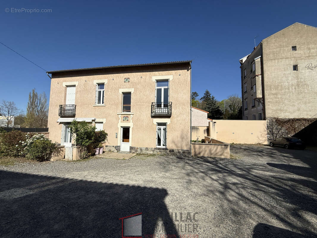 Appartement à CHATELGUYON