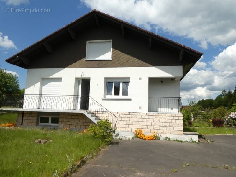 Maison à LE THILLOT