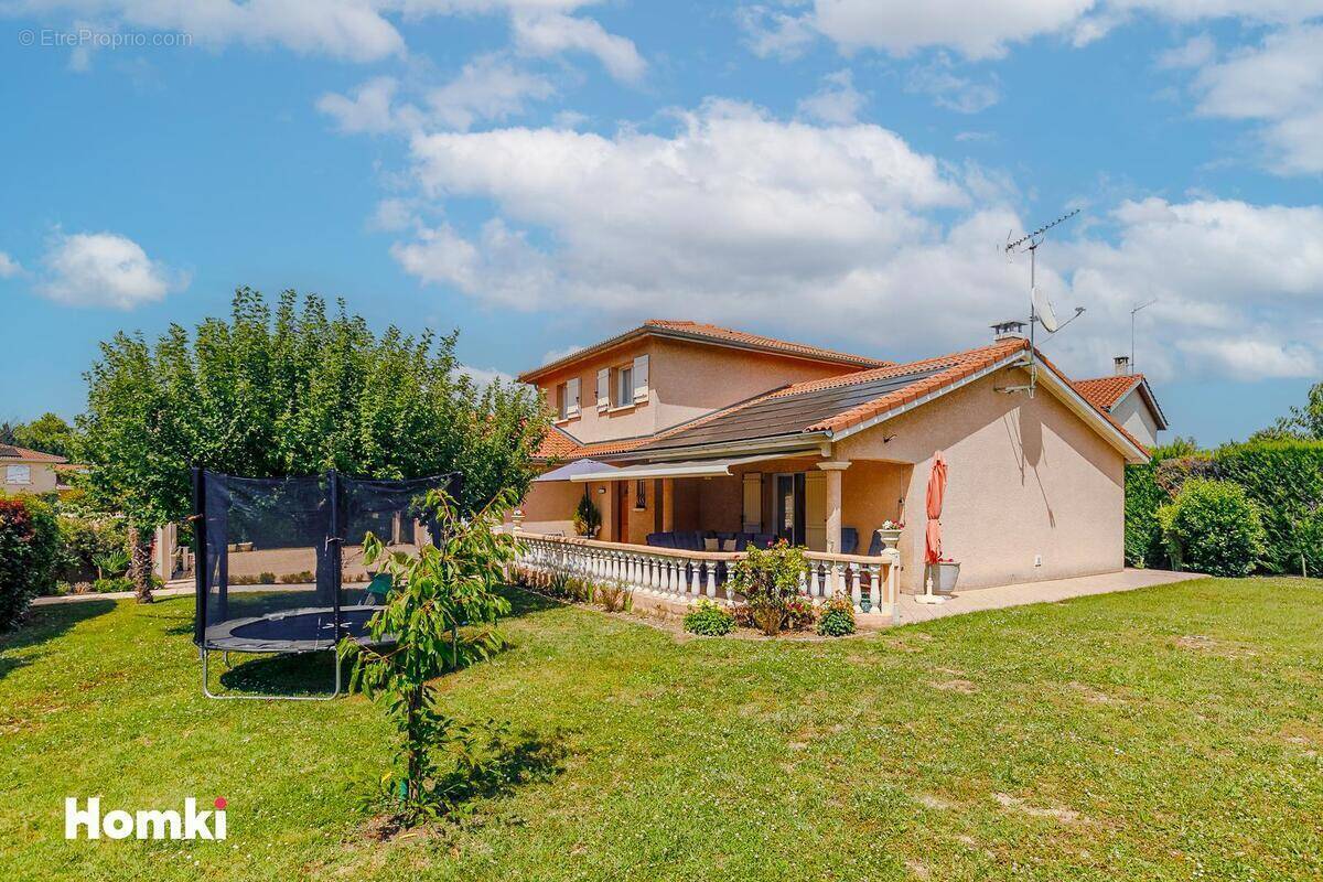 Maison à DECINES-CHARPIEU