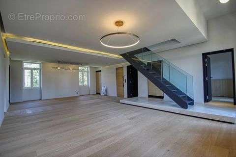 Appartement à ROQUEBRUNE-CAP-MARTIN