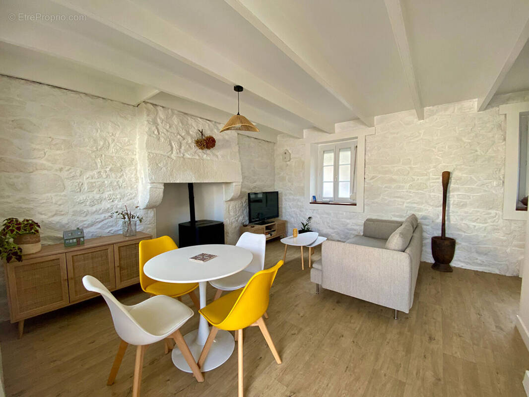 Maison à LANNILIS