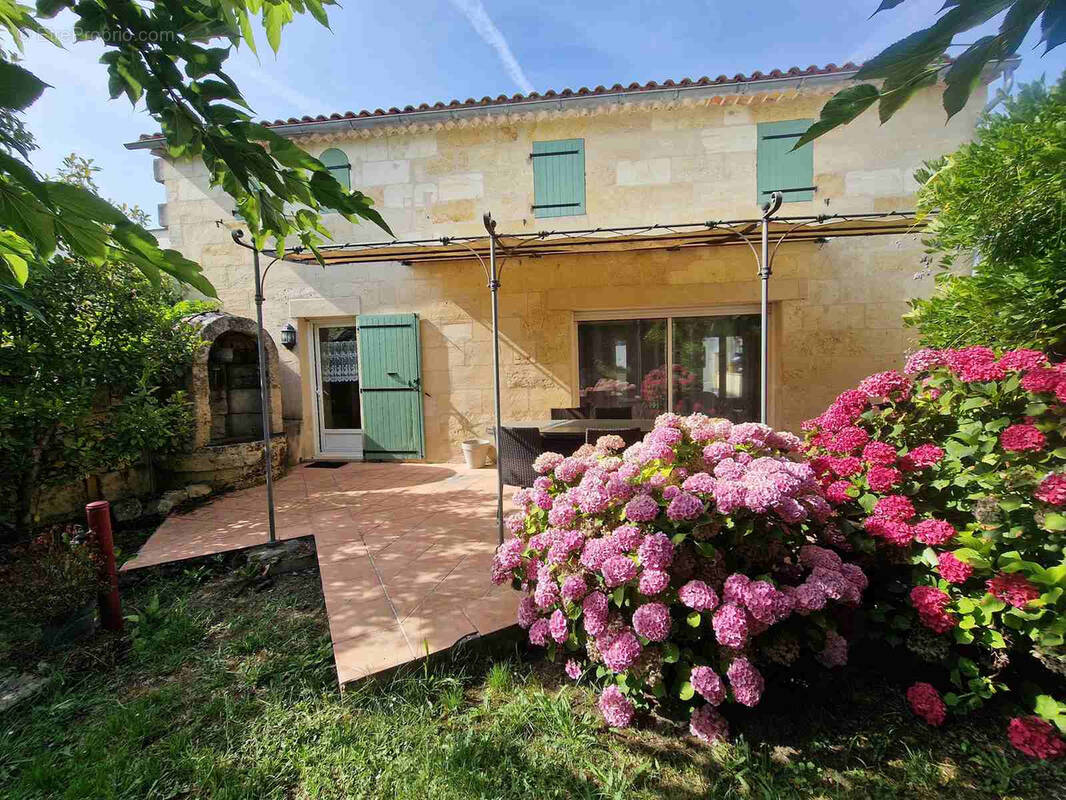 Maison à SAINT-ANDRE-DE-CUBZAC