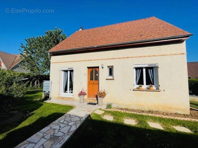 Maison à CAUFFRY