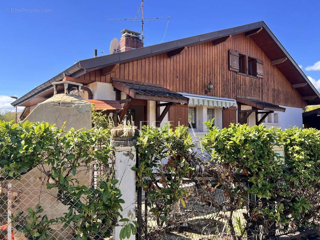 Maison à MEYTHET