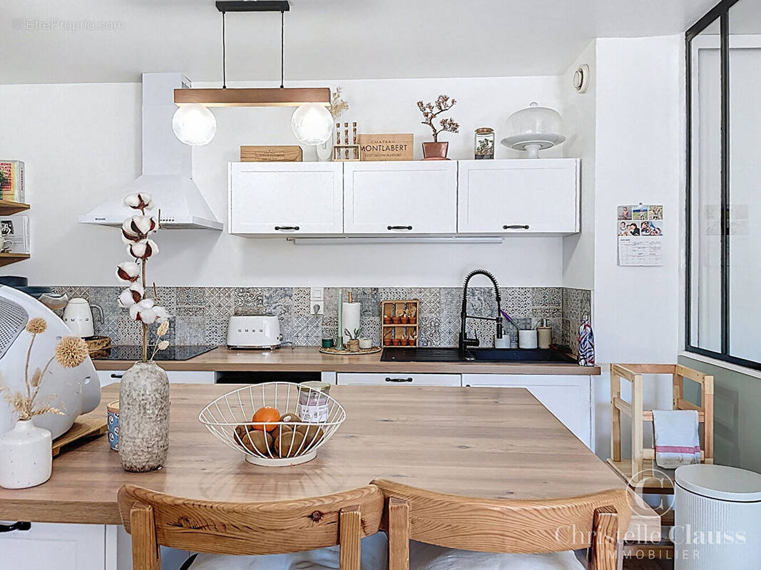Appartement à POISY