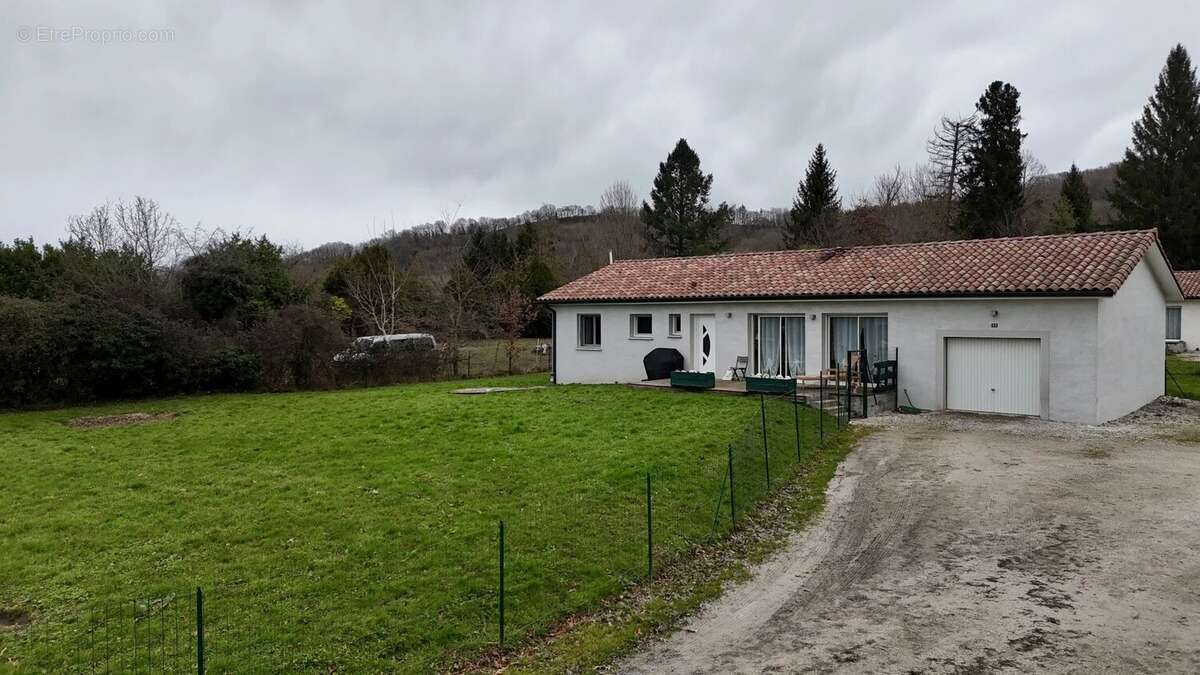 Maison à LORP-SENTARAILLE