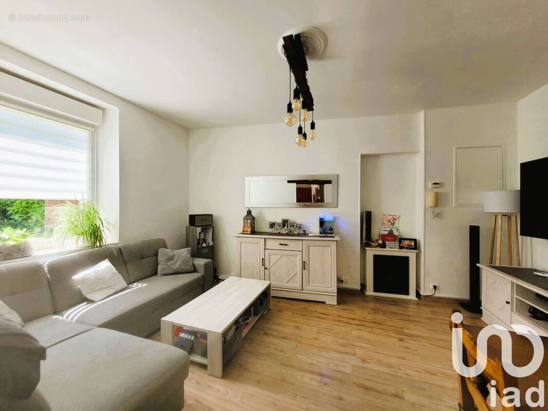 Photo 1 - Maison à NEUILLY-EN-THELLE