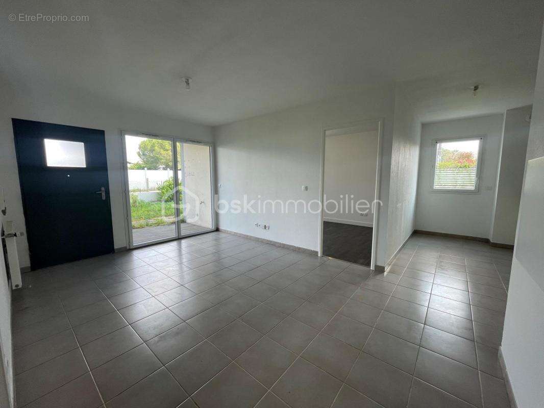 Appartement à AMBARES-ET-LAGRAVE