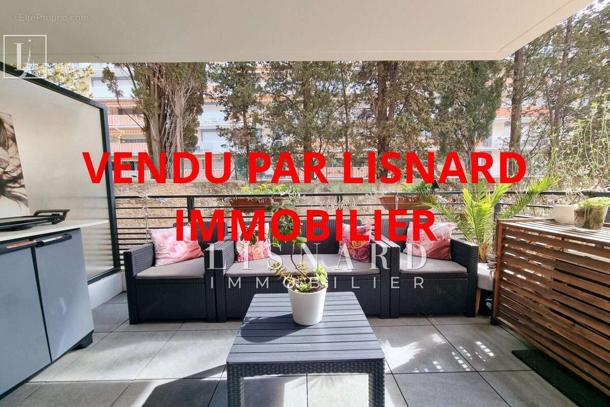 Appartement à VALLAURIS