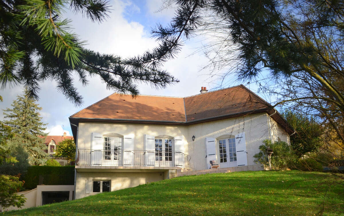 Maison à CHATELLERAULT