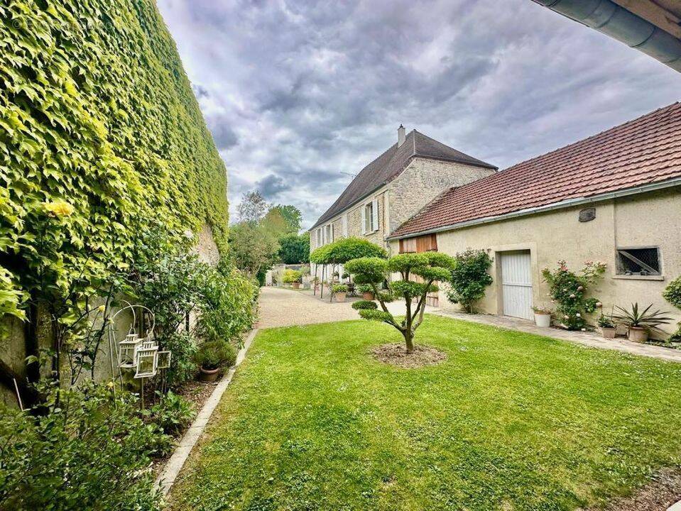Maison à CHAVENAY