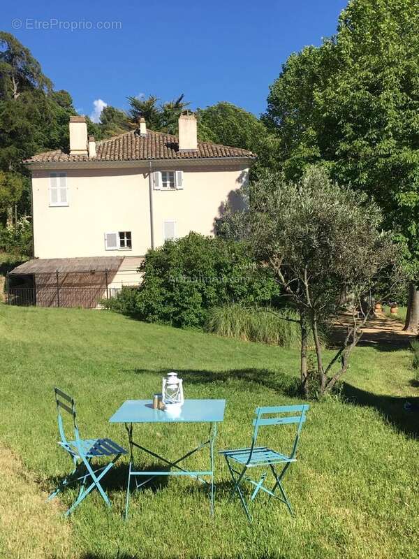 Maison à AUPS