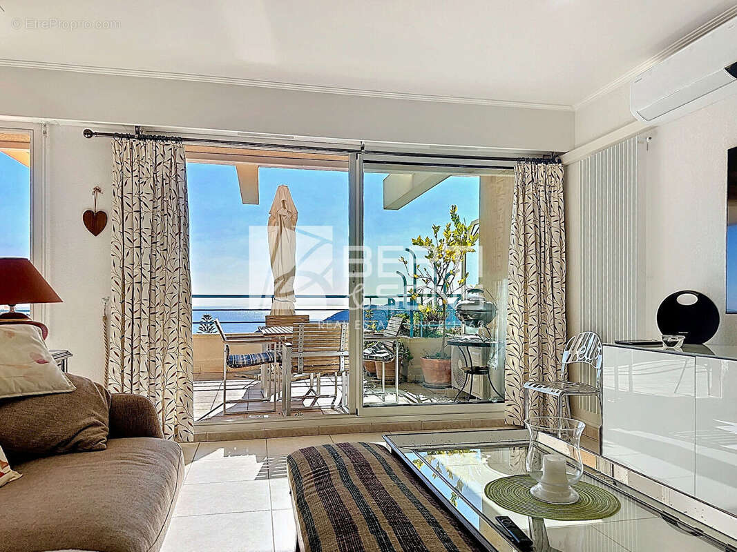 Appartement à MANDELIEU-LA-NAPOULE