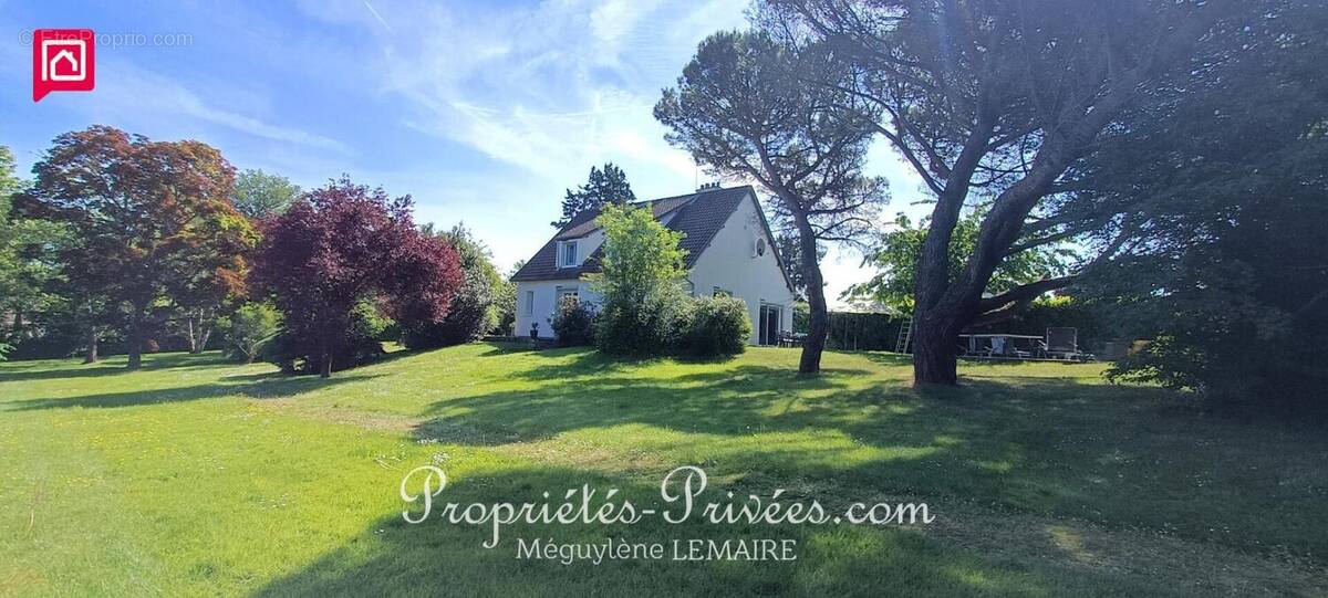 Maison à DAMVILLE