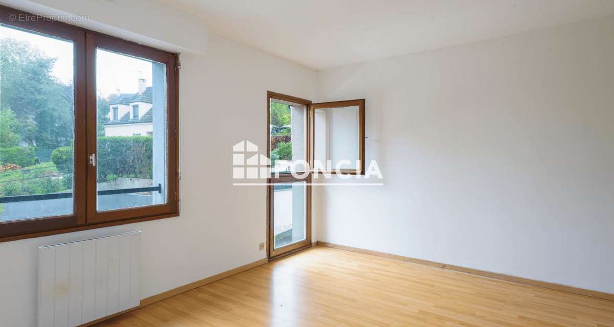 Appartement à DAMPMART