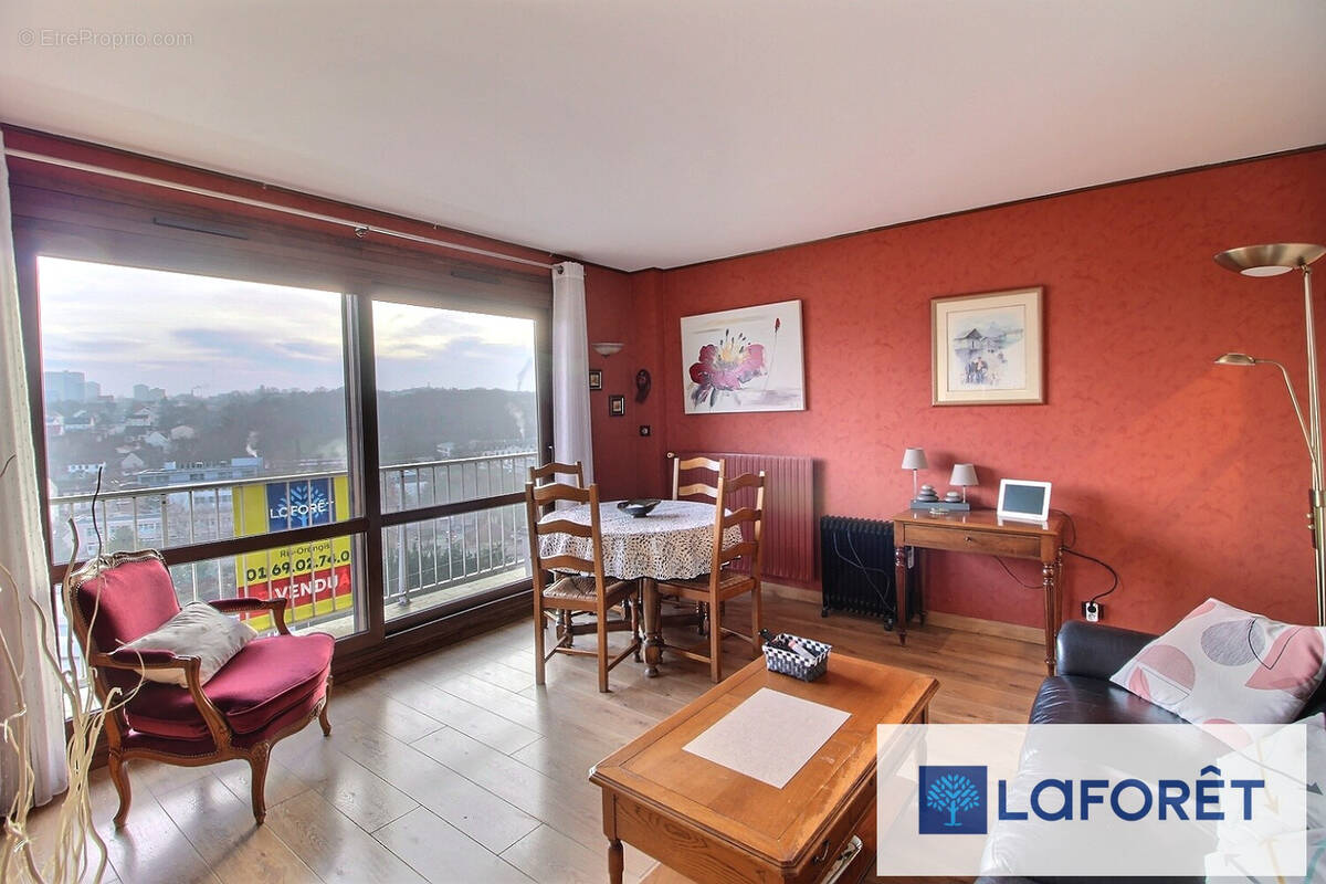 Appartement à RIS-ORANGIS