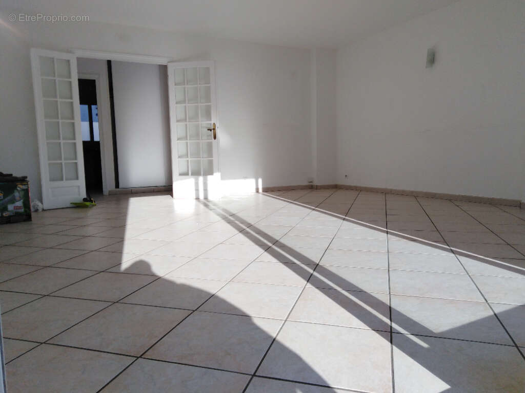 Appartement à SAINT-GRATIEN