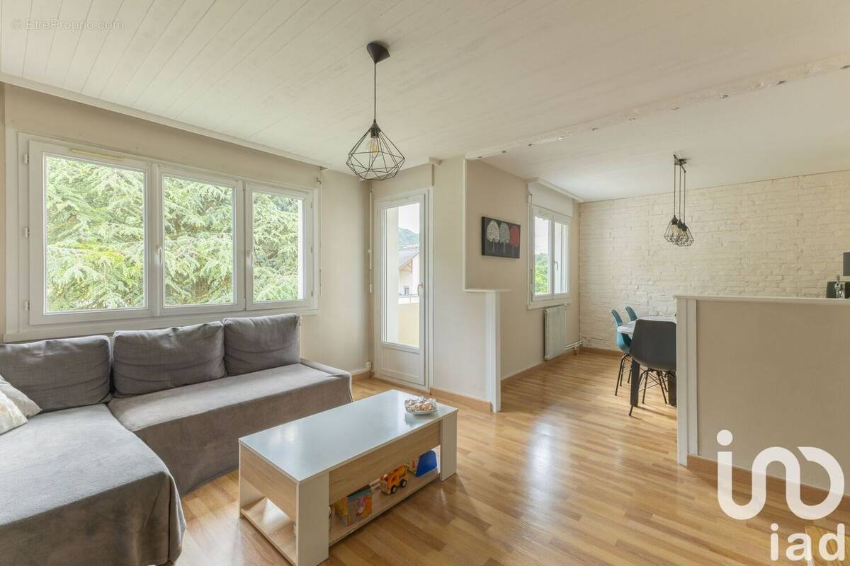 Photo 1 - Appartement à CHALLES-LES-EAUX