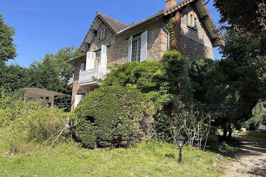 Maison à VAUCRESSON