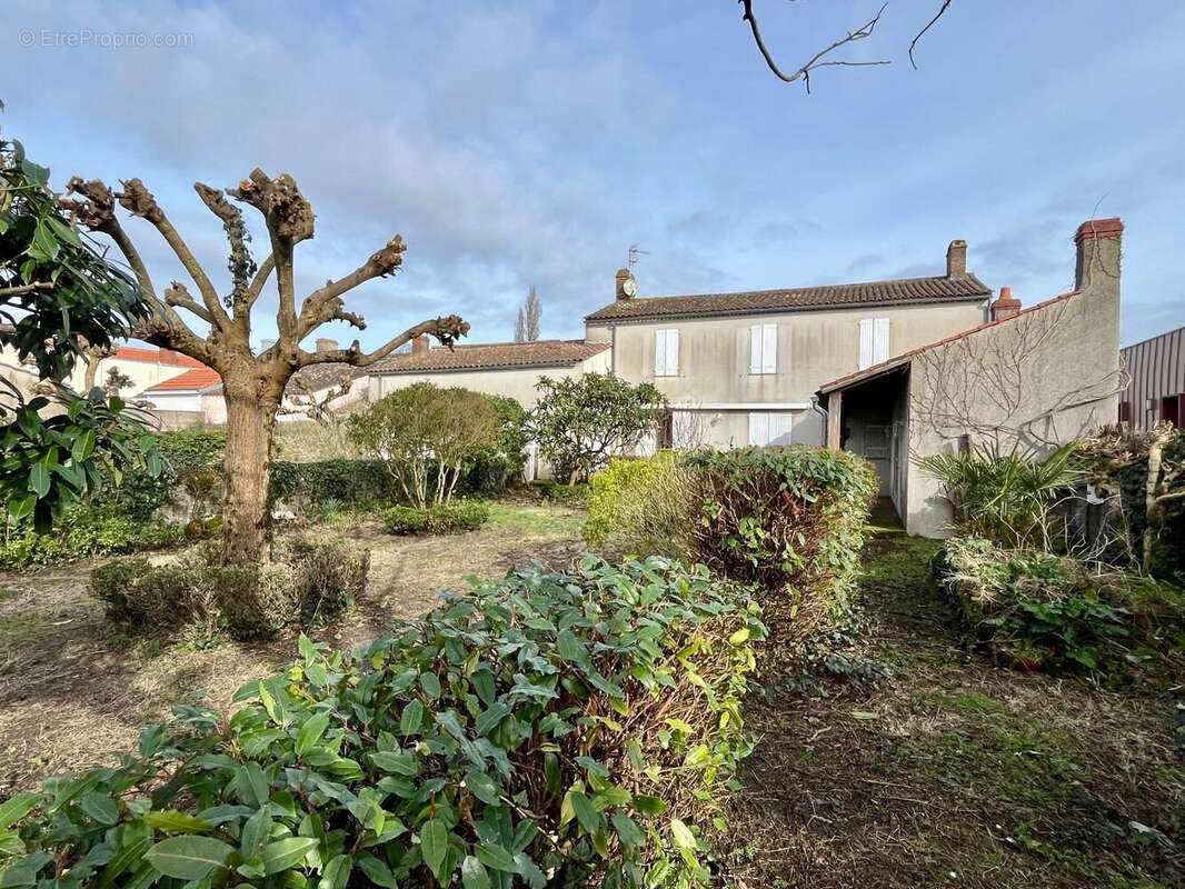 Maison à BOIS-DE-CENE