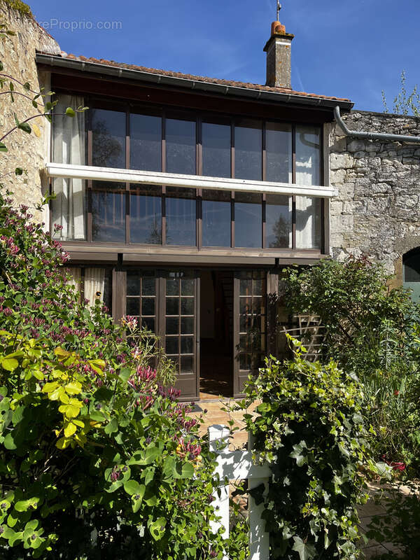 Maison à MIREBEAU