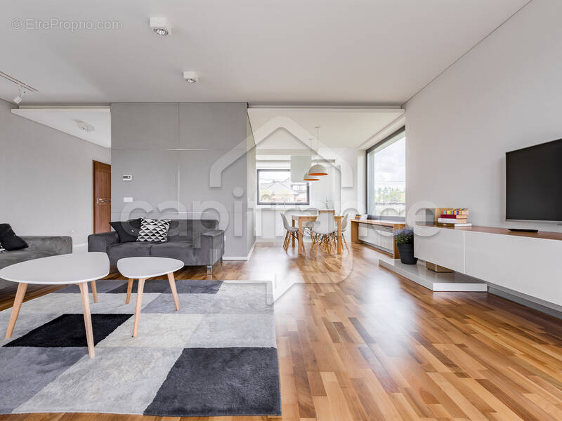Appartement à LATTES