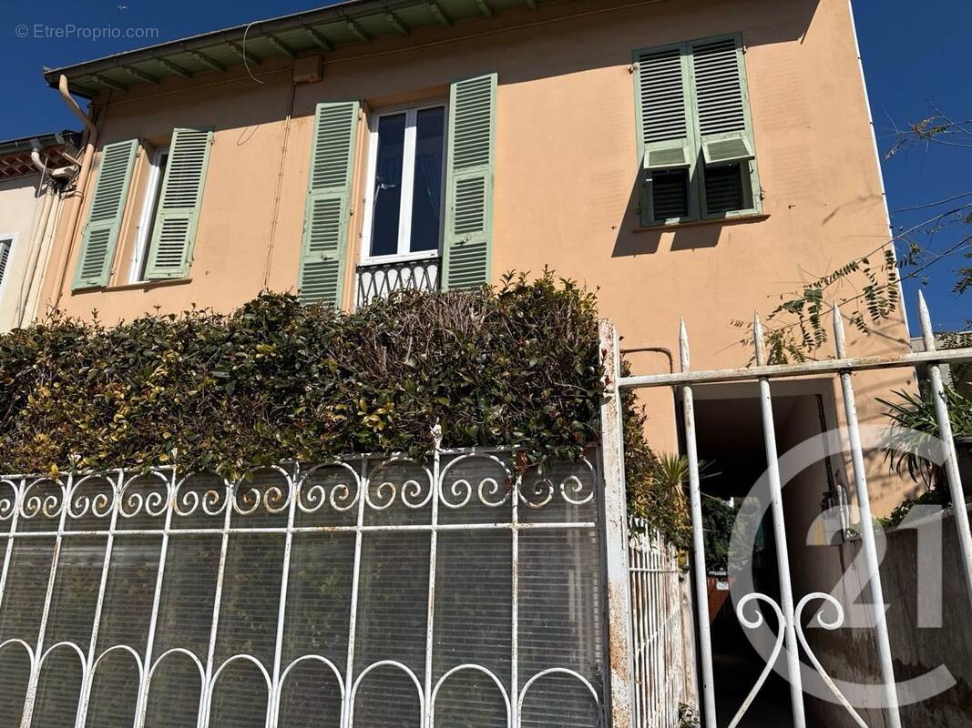 Appartement à MENTON