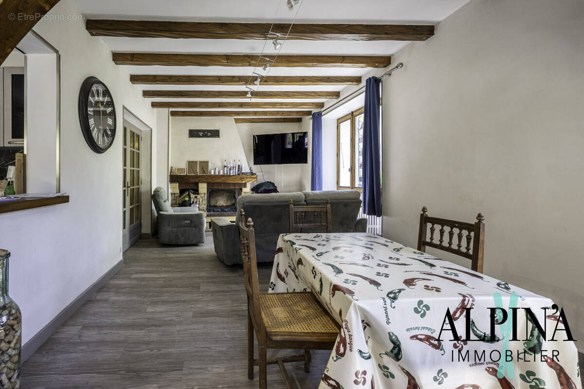 Maison à MOUTIERS