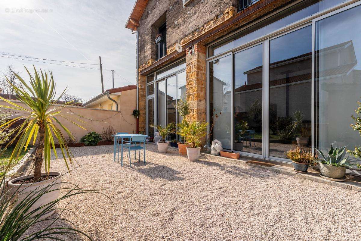 Maison à BULLY