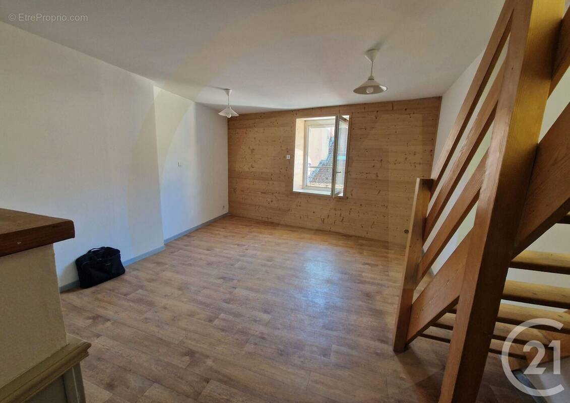 Appartement à BOURGOIN-JALLIEU