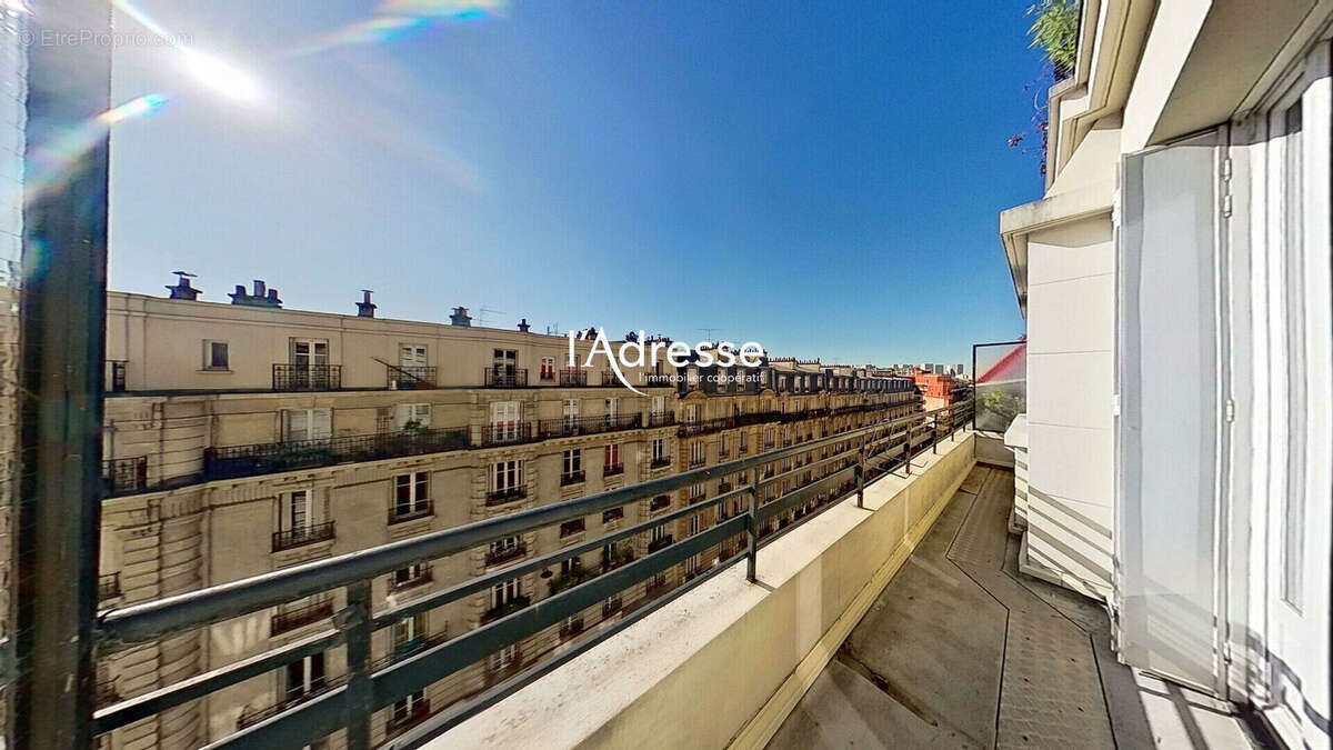 Appartement à PARIS-15E