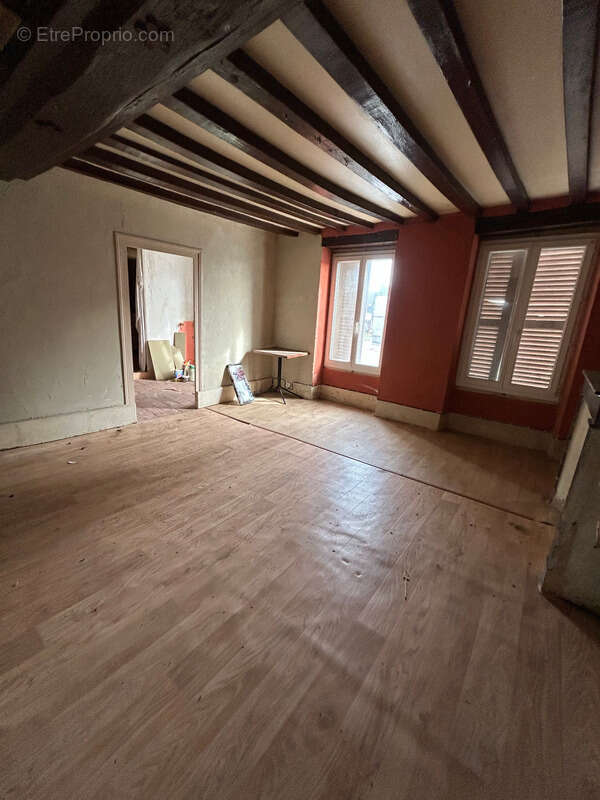 Maison à LAVAU